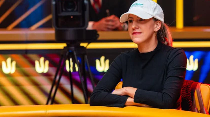 撲克（kè）歷史女子獎金榜 Kristen Foxen登頂（dǐng）斬獲生涯最高獎金（jīn）